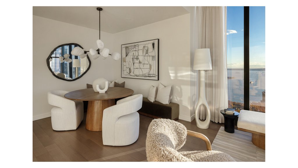 125 Greenwich Street, Unit 81C photo 2