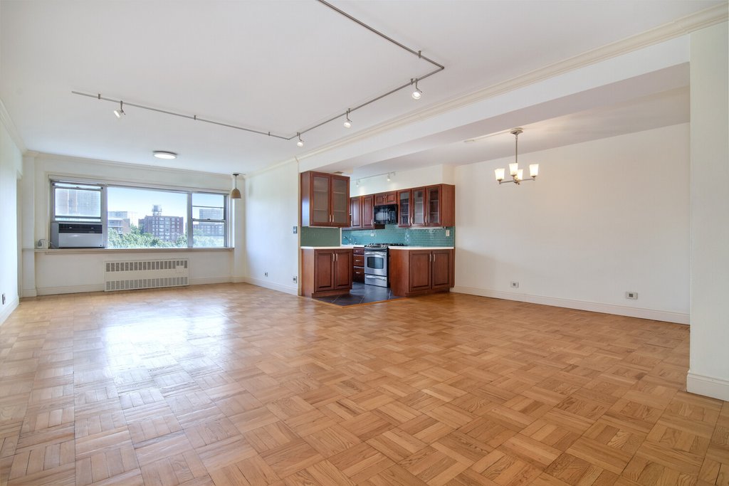 750 Kappock street, Unit 807 photo 2