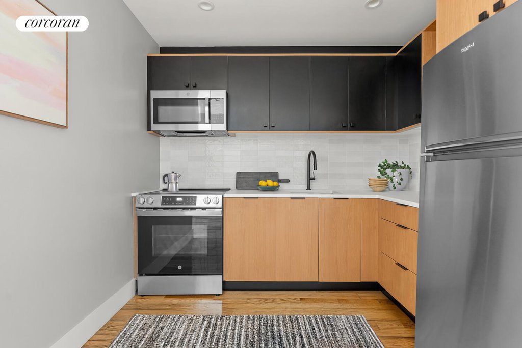 1226 Saint Marks Avenue, Unit 1B photo 3