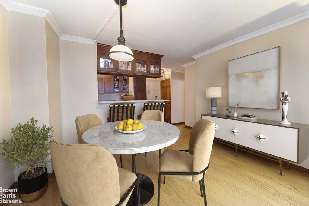 330 Third Avenue, Unit 8H photo 2