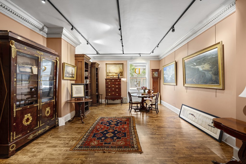 29 East 72nd Street, Unit 2 photo 5