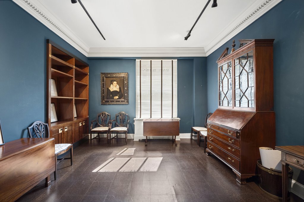 29 East 72nd Street, Unit 2 photo 9