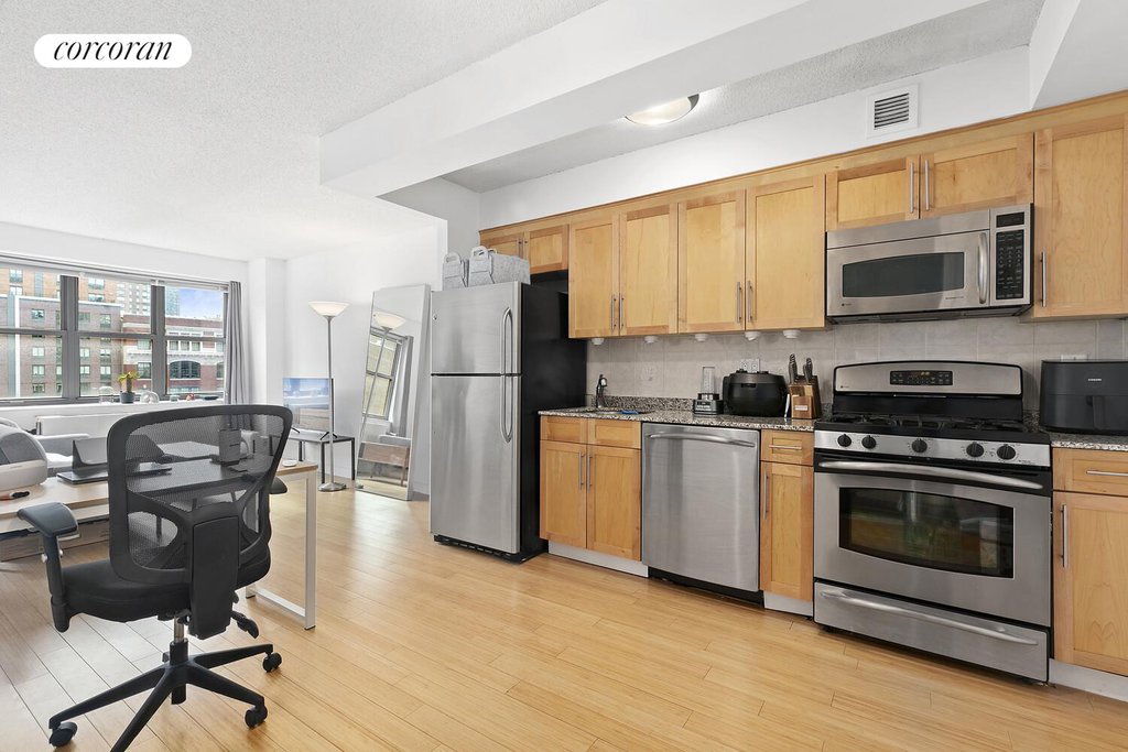 516 West 47th Street, Unit S6K