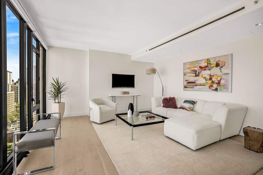 212 West 95th Street, Unit 17B photo 2