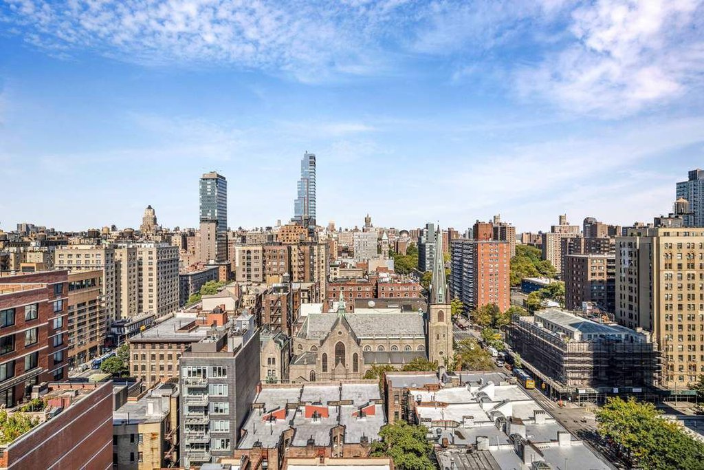 212 West 95th Street, Unit 17B photo 4