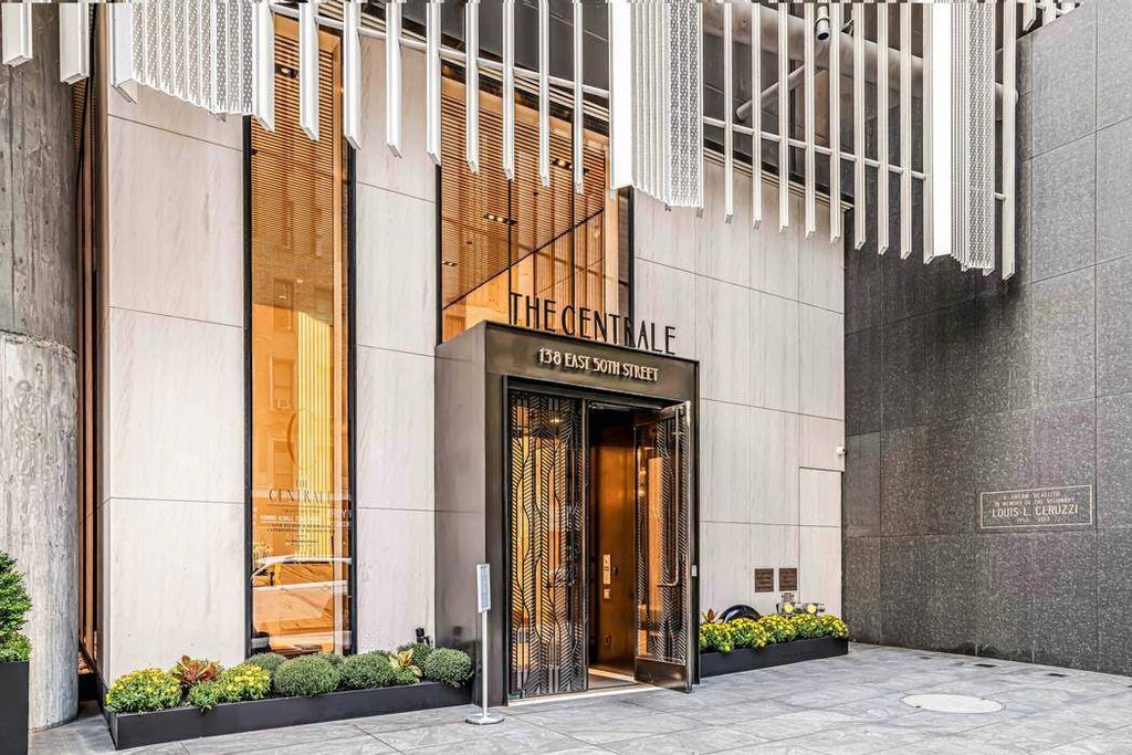 138 East 50th Street, Unit 17B photo 15