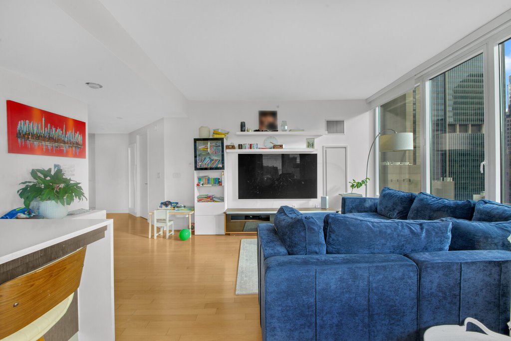 247 West 46th Street, Unit 1403 photo 7