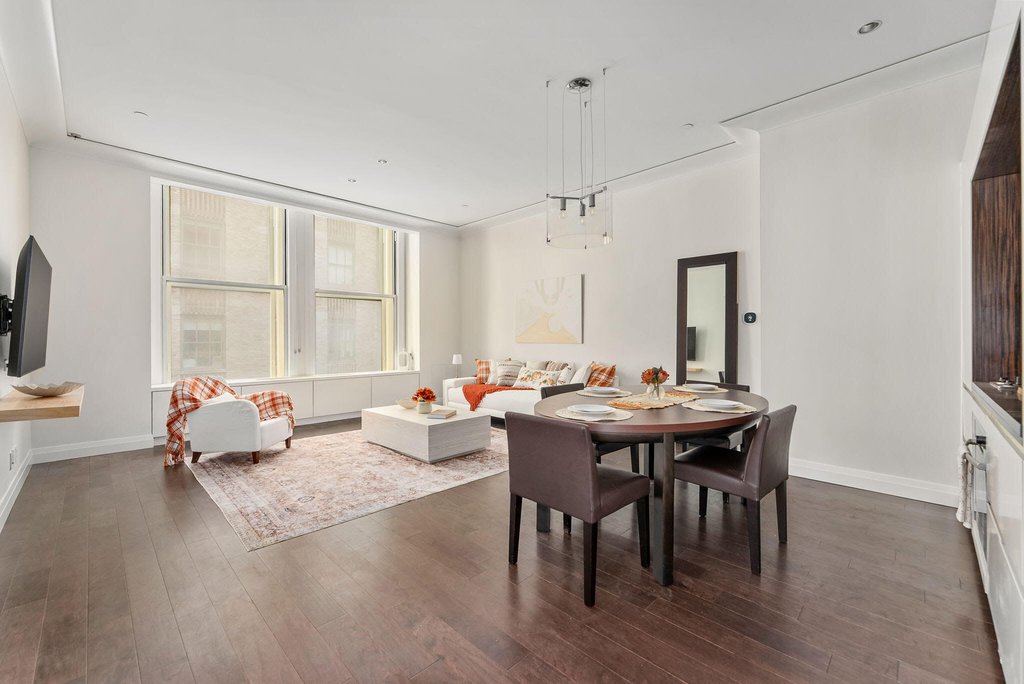 55 Wall Street, Unit 548