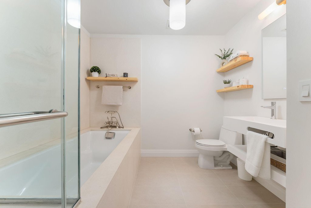 55 Wall Street, Unit 548 photo 6