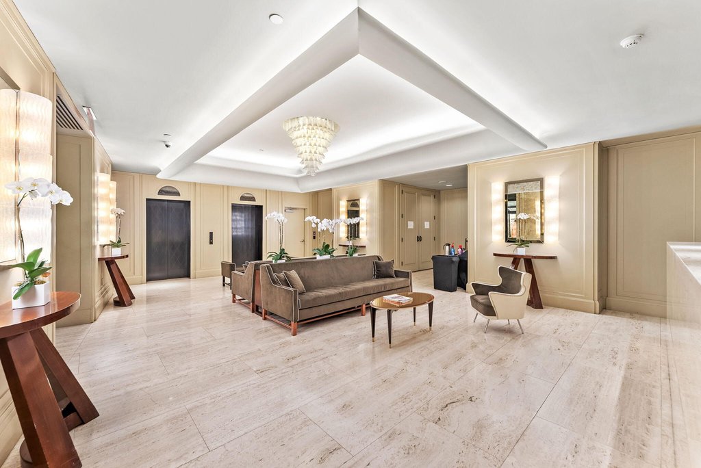 55 Wall Street, Unit 548 photo 9
