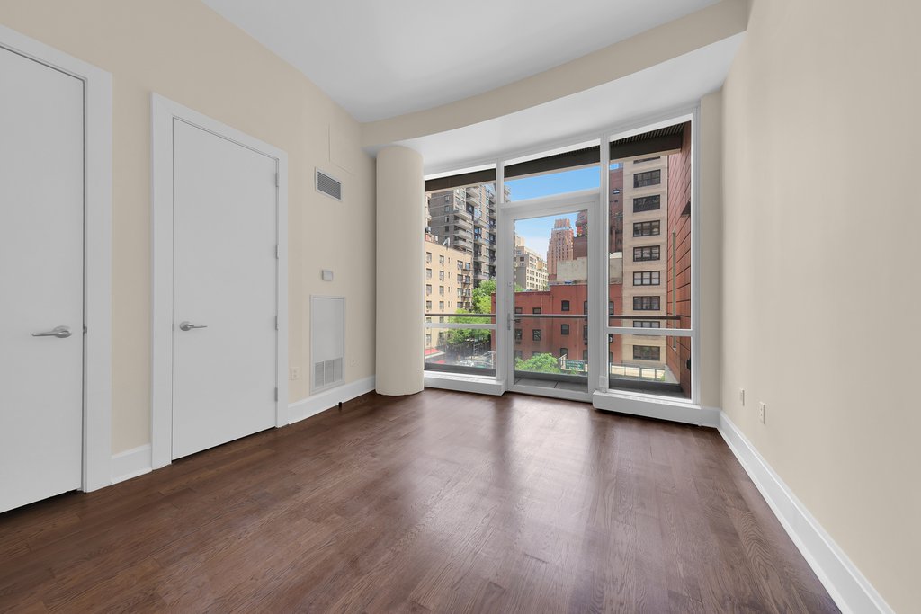 250 East 49th Street, Unit 3E photo 12