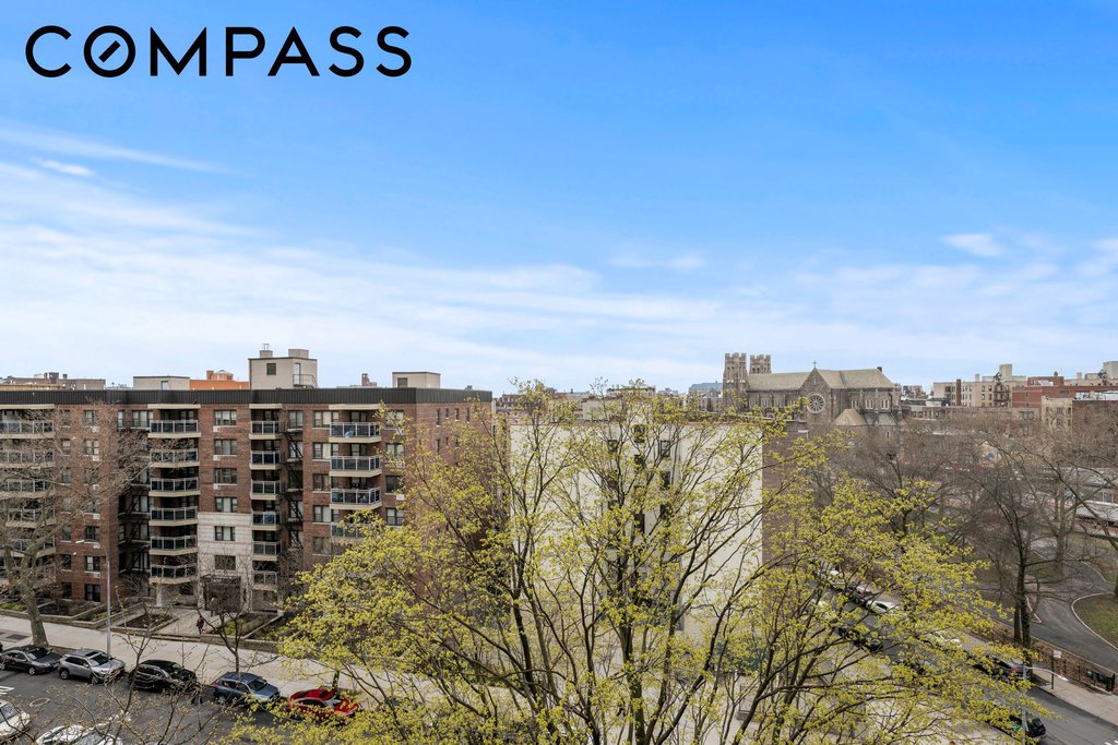 9 Fordham hill oval, Unit 7H photo 8