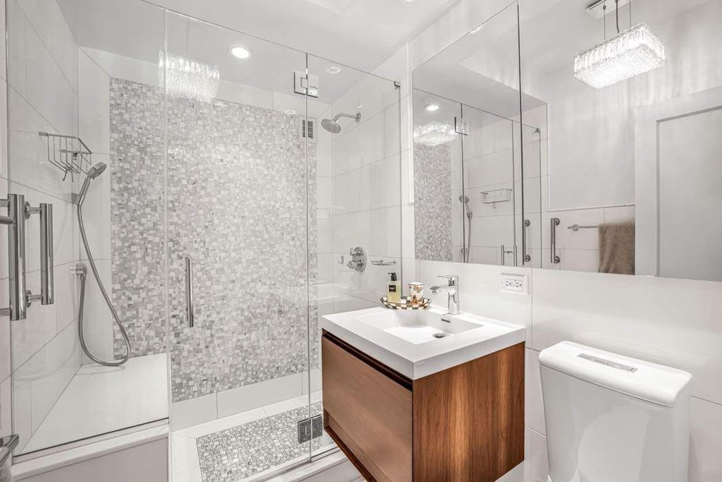 20 Sutton Place South, Unit 7B photo 5