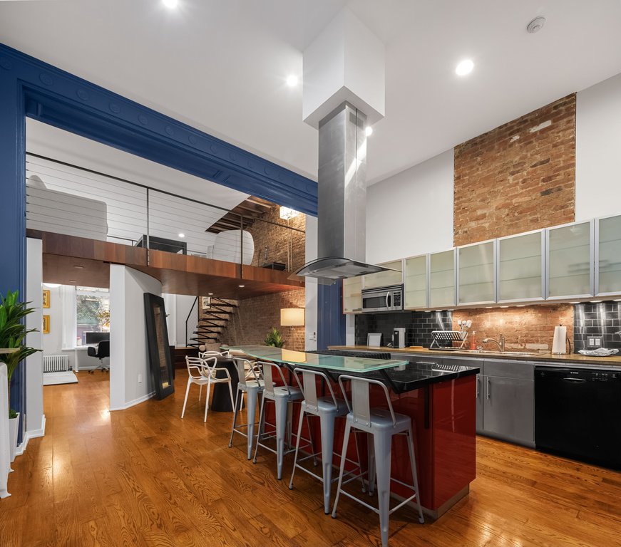 179 Sullivan Street – For Sale photo 2