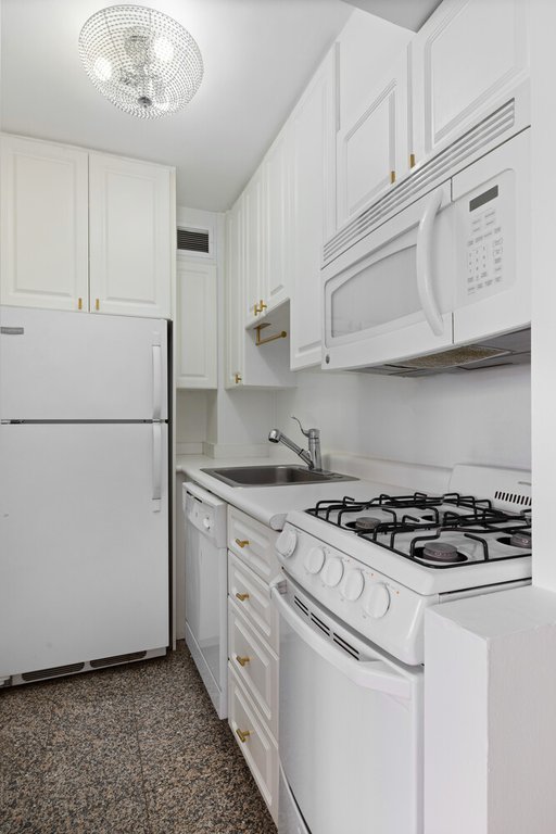 425 East 63rd Street, Unit W11B photo 5