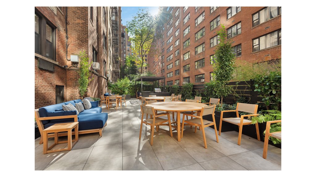410 East 57th Street, Unit 1B photo 17