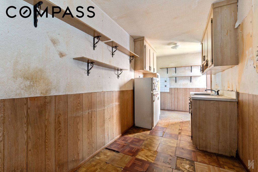 33-04 91st Street, Unit 5L photo 8