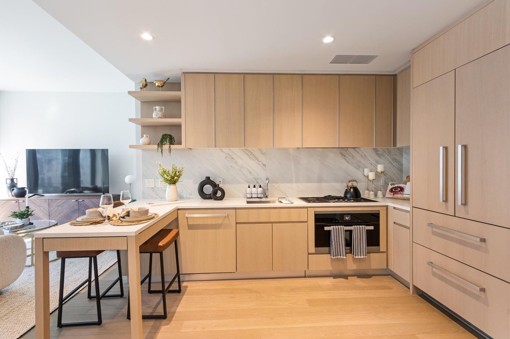 500 West 45th Street, Unit 610 photo 3