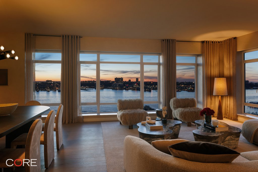 555 West 22nd Street, Unit 20A