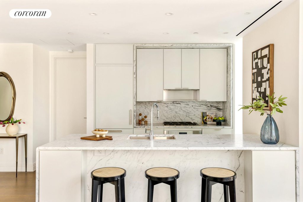 430 East 58th Street, Unit 29C photo 3