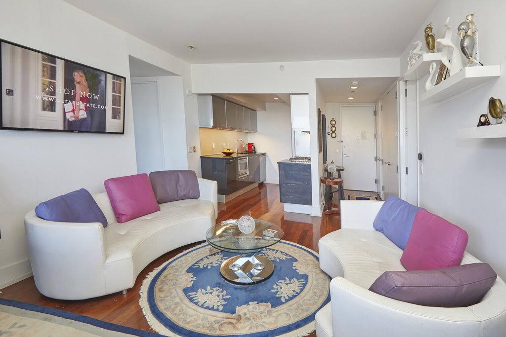 350 West 42nd Street, Unit 48C photo 2