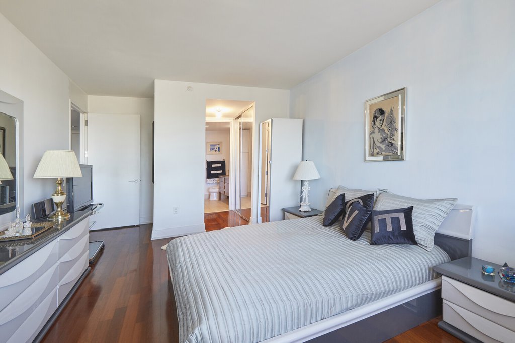 350 West 42nd Street, Unit 48C photo 10