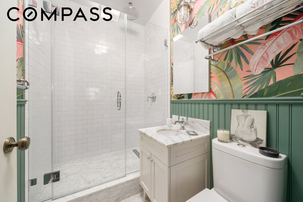 3 Hanover Square, Unit 18HJ photo 13