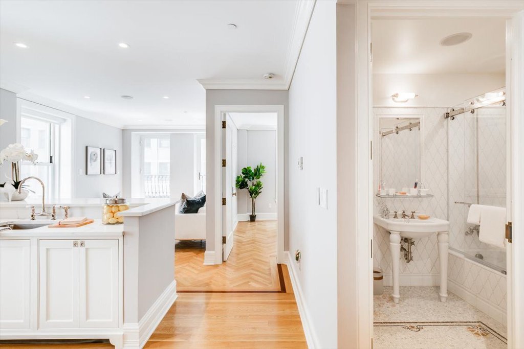 1 Central Park South, Unit 1406 photo 4