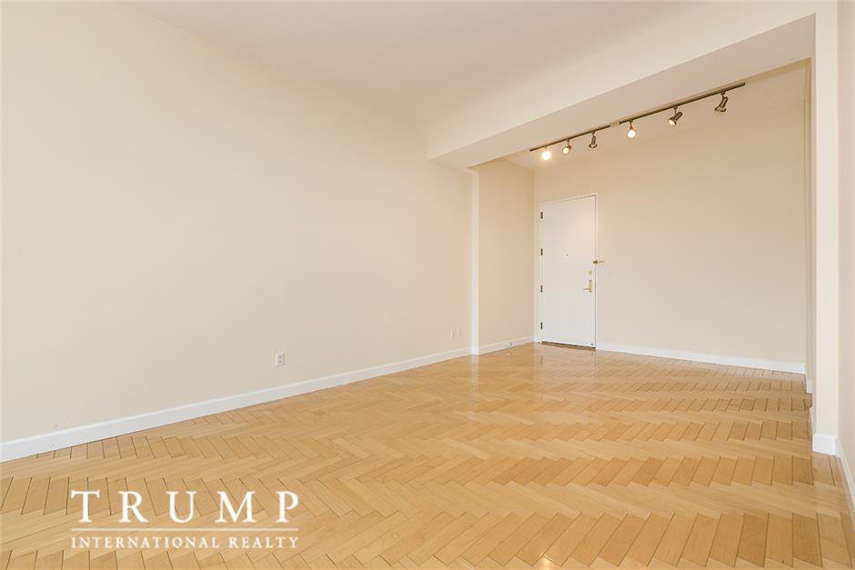 1 Central Park West, Unit 32F photo 5