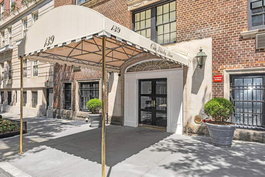 139 East 66th Street, Unit 1E photo 5
