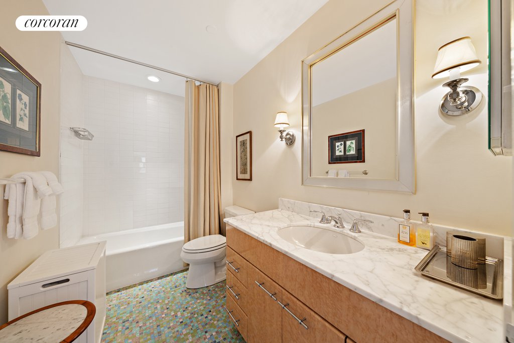 426 West Broadway, Unit 5G photo 7