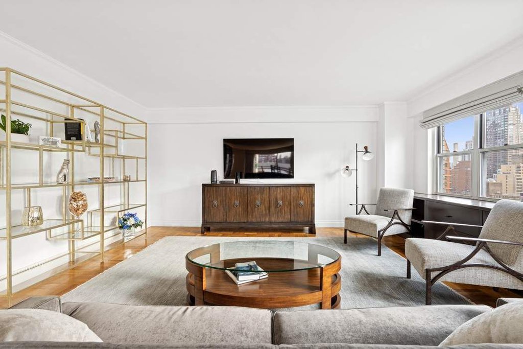 301 East 75th Street, Unit 19B