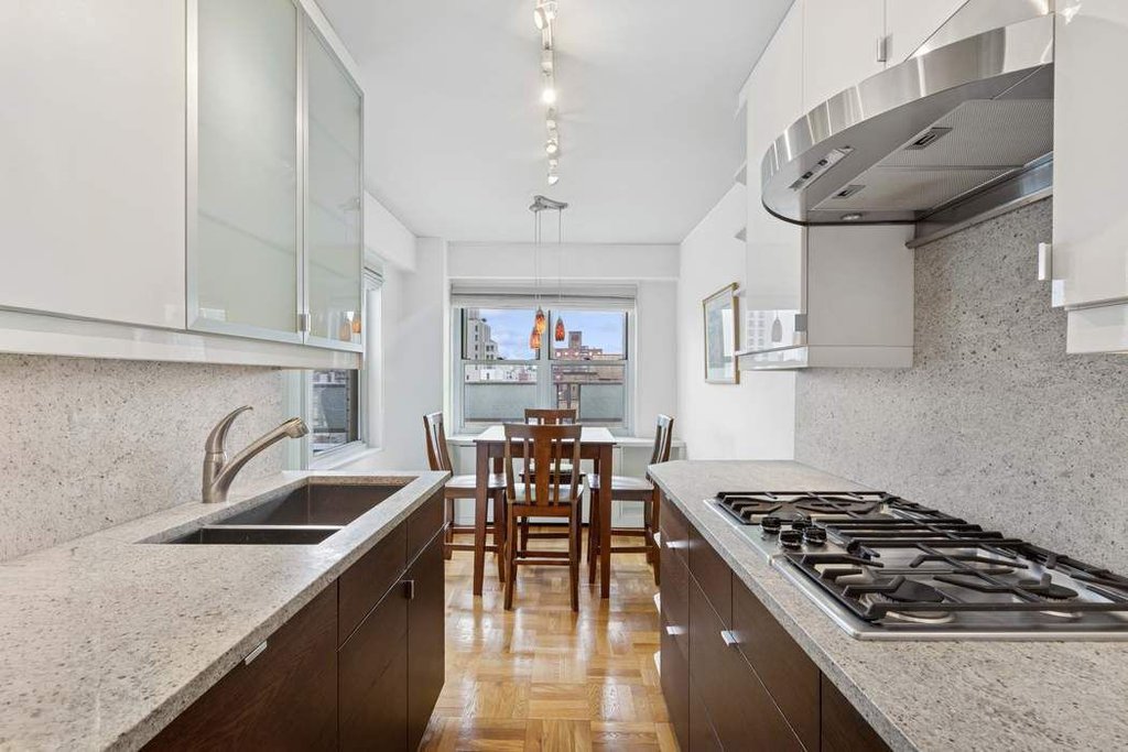 301 East 75th Street, Unit 19B photo 8