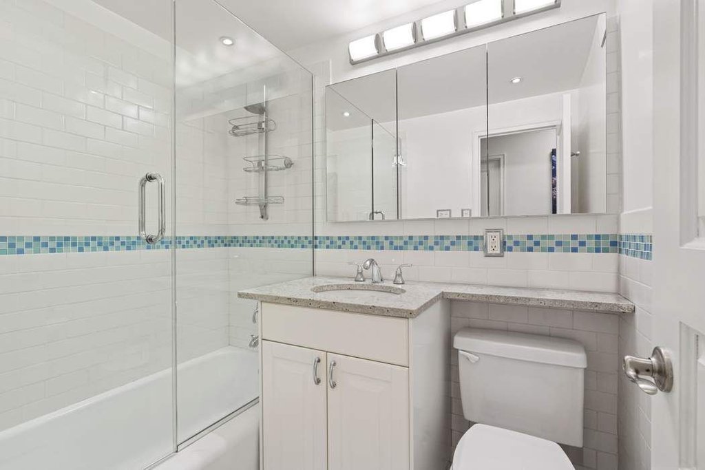 301 East 75th Street, Unit 19B photo 14