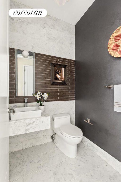 243 West 60th Street, Unit 8A photo 6
