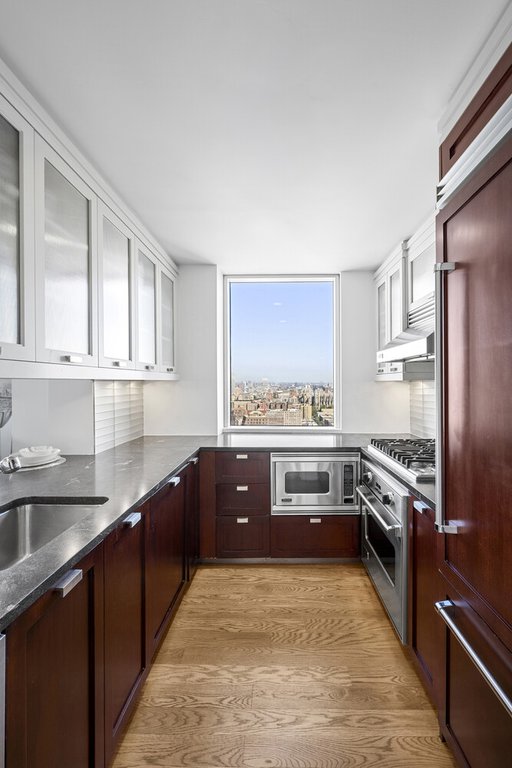 2628 Broadway, Unit 34 photo 8