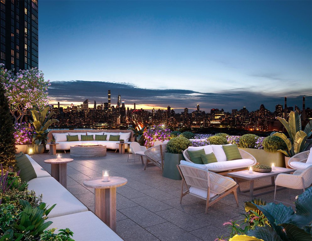 24-01 Queens Plaza North, Unit 801 photo 9