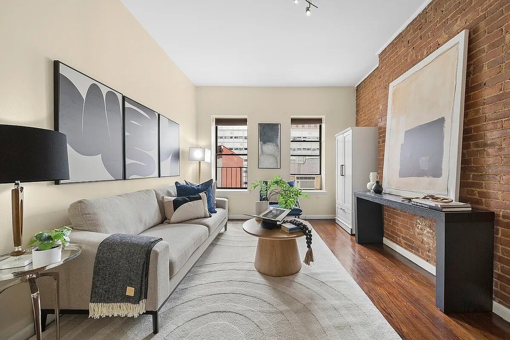 438 West 49th Street, Unit 5A