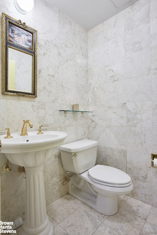 465 Park Avenue, Unit 7C photo 4