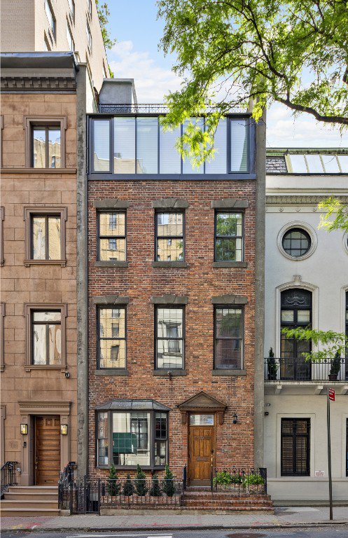 128 East 38th Street, Unit 1 photo 2