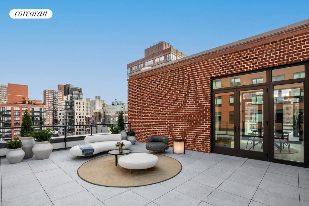 720 West End Avenue, Unit PH17C photo 5