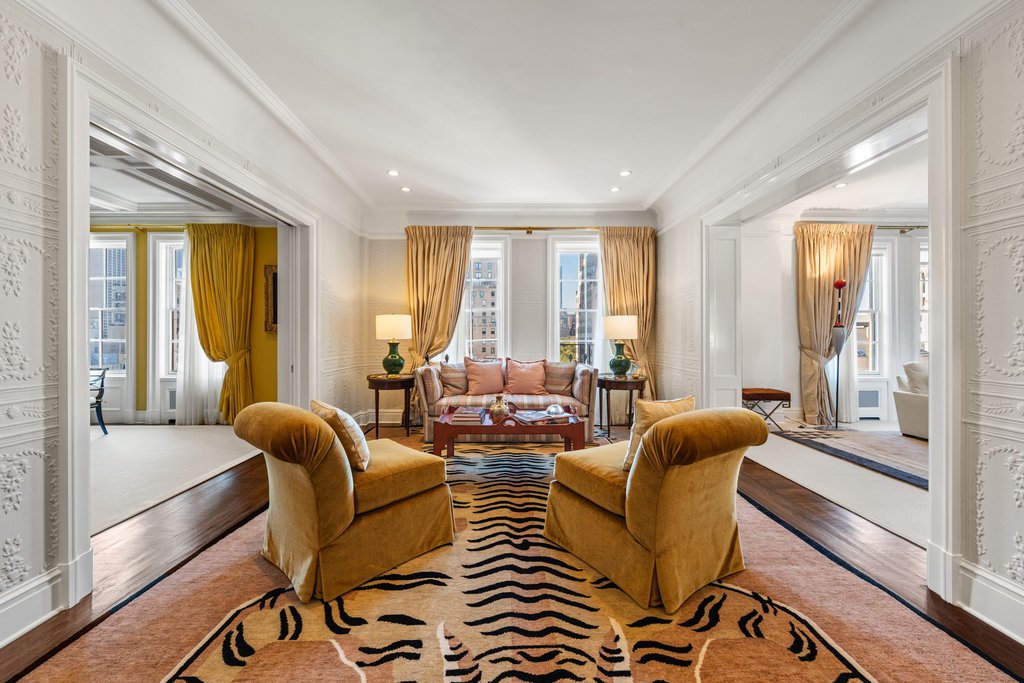 32 East 64th Street, Unit 9W photo 2