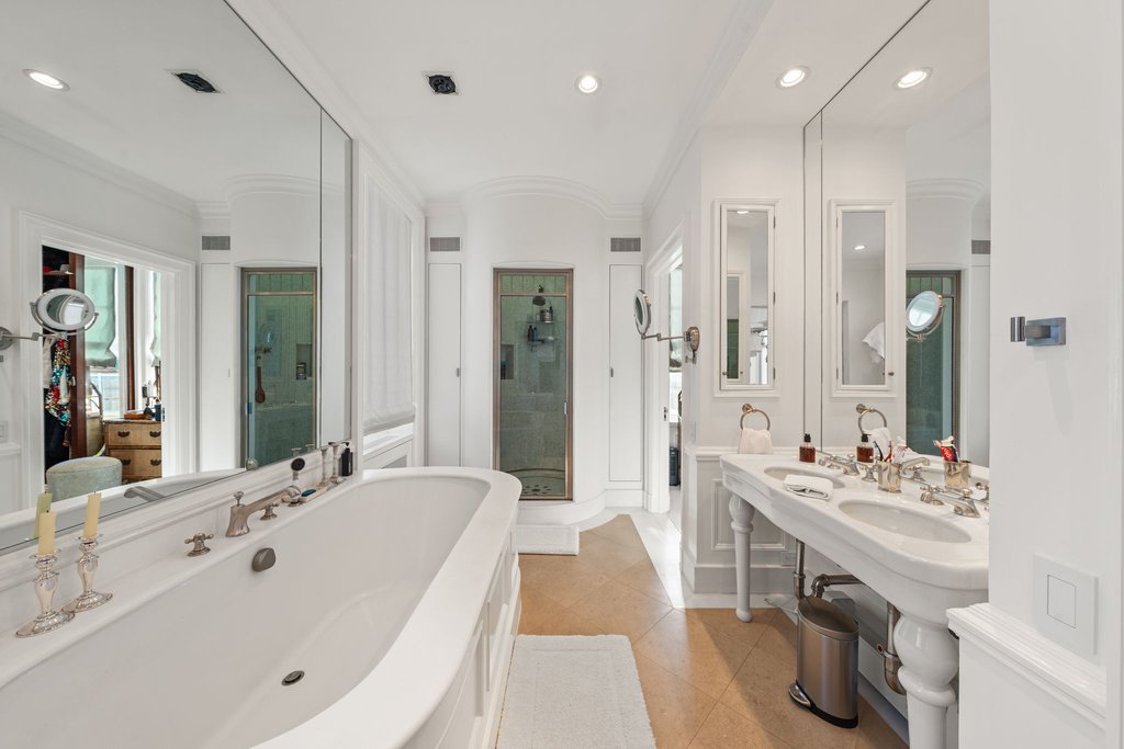 32 East 64th Street, Unit 9W photo 12