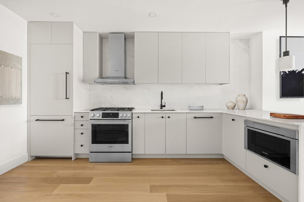 696 Chauncey Street, Unit 1R photo 4