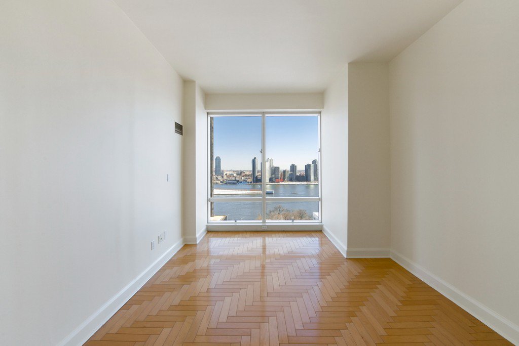 845 United Nations Plaza, Unit 15A photo 2