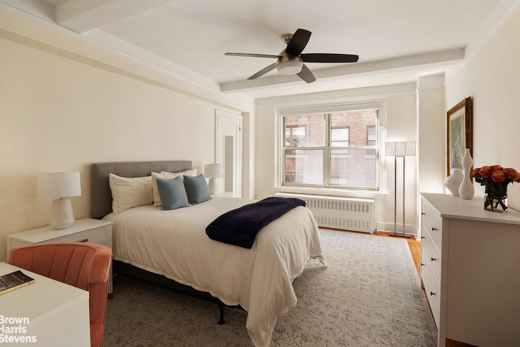 434 East 52nd Street, Unit 6D photo 4
