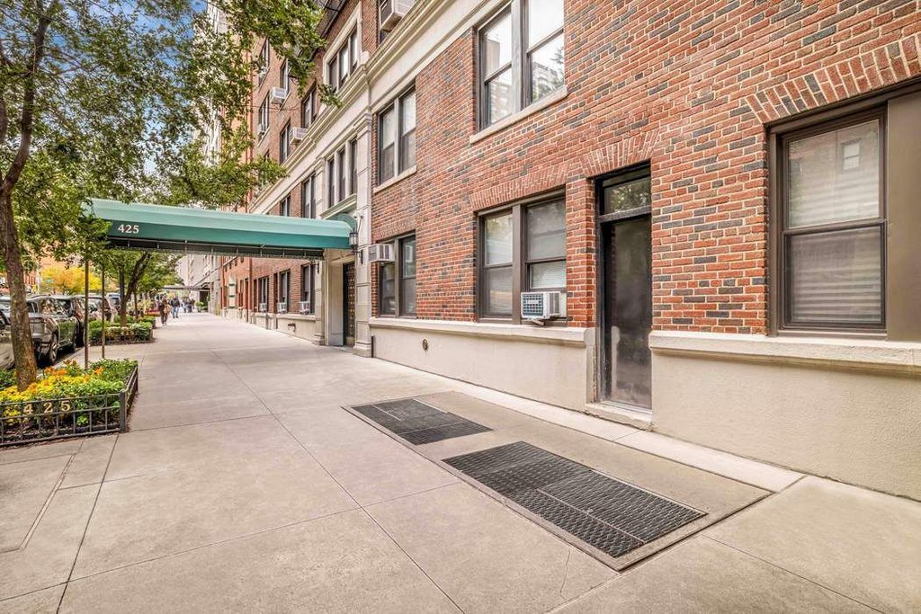 425 East 86th Street, Unit 1B/D