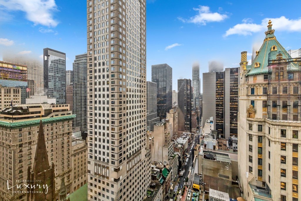 721 Fifth Avenue, Unit 32H photo 5