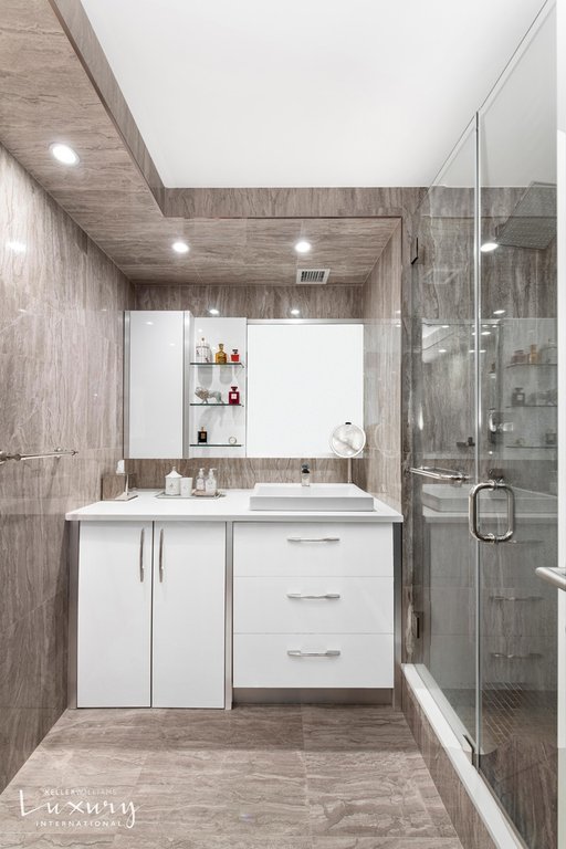 721 Fifth Avenue, Unit 32H photo 12