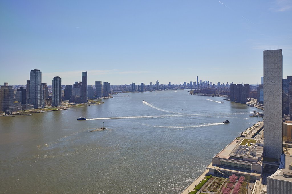 870 United Nations Plaza, Unit 37/38A